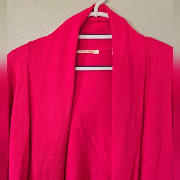 Cyrus | Bright Pink Long Sleeve Cardigan Size Medium - Picture 1 of 8